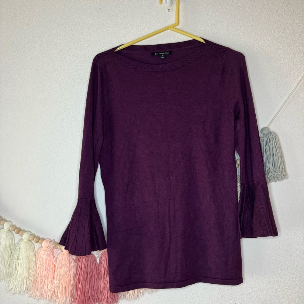 41 Hawthorne maroon lightweight sweater with bell sleeves 🛍